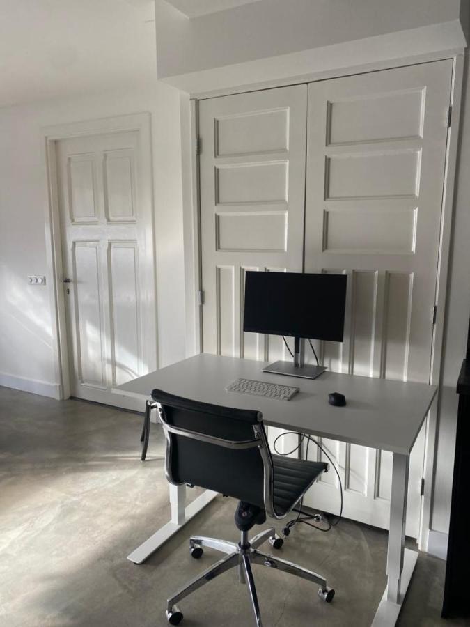 Stijlvol Ruim Studio-Appartement Nabij Historisch Centrum 阿默斯福特 外观 照片